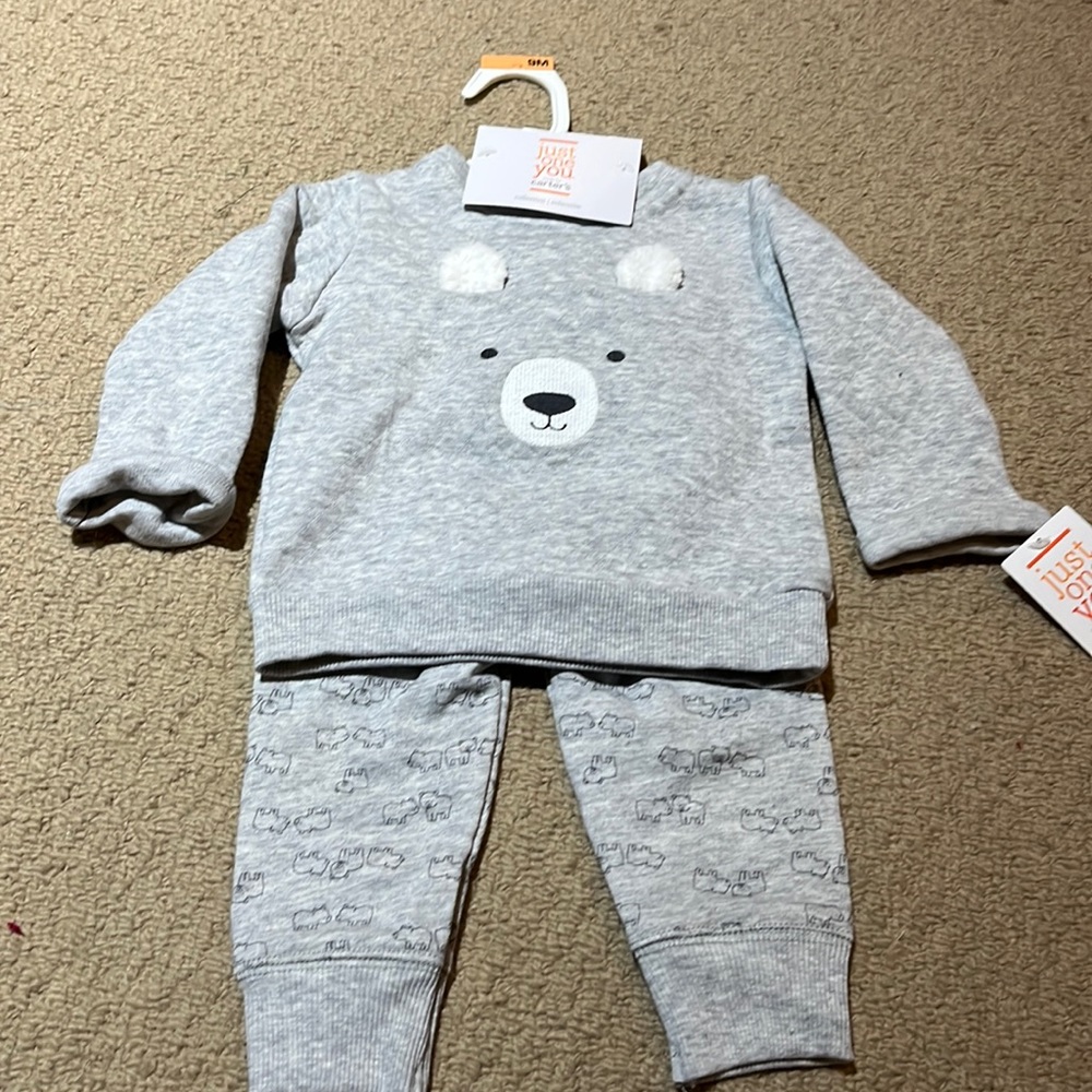 Infant gray sweat pant suit with little pigs